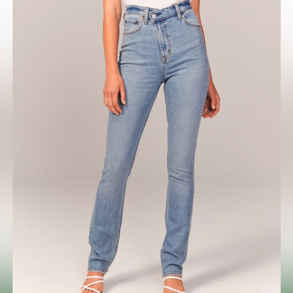 Abercrombie Ultra High Rise 90s Slim Straight - Picture 2 of 8